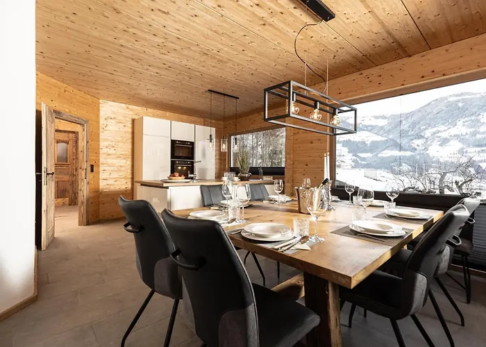 Chalet Naturlodge Tirol - Naturverbunden Im Zillertal Fuegen